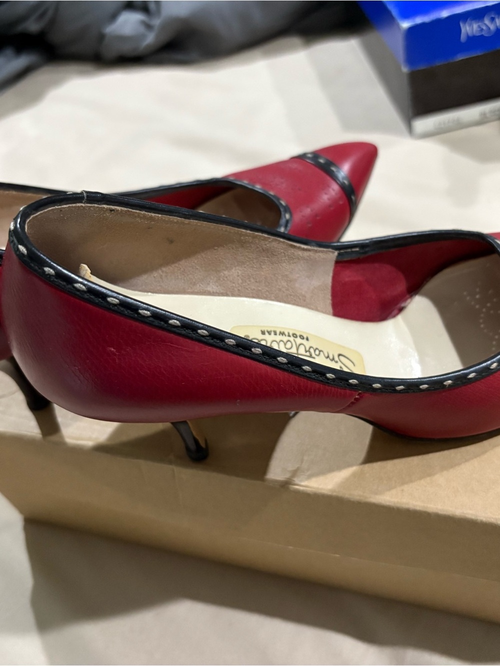 Vintage Smartaire Pumps circa 1962-1965